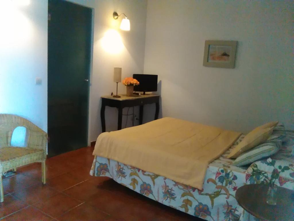 Casa Rural Valdevilano La Roca de la Sierra Bagian luar foto