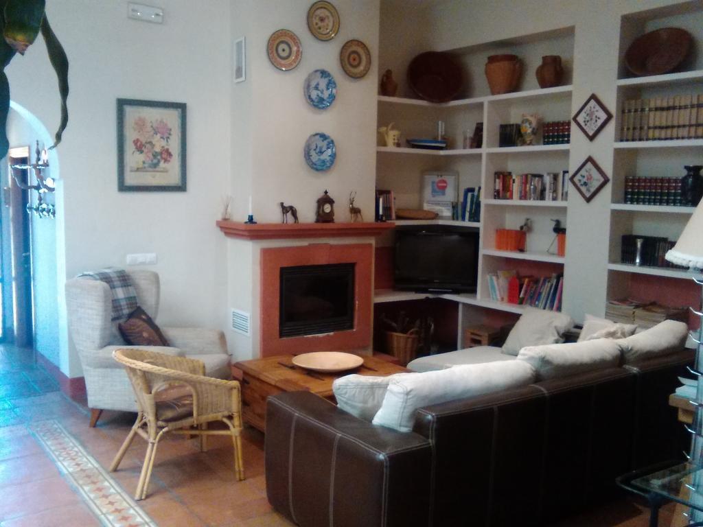 Casa Rural Valdevilano La Roca de la Sierra Bagian luar foto