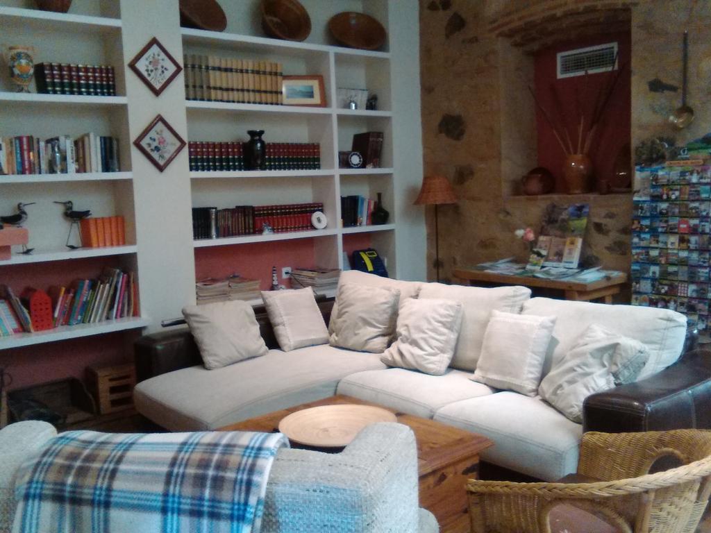 Casa Rural Valdevilano La Roca de la Sierra Bagian luar foto
